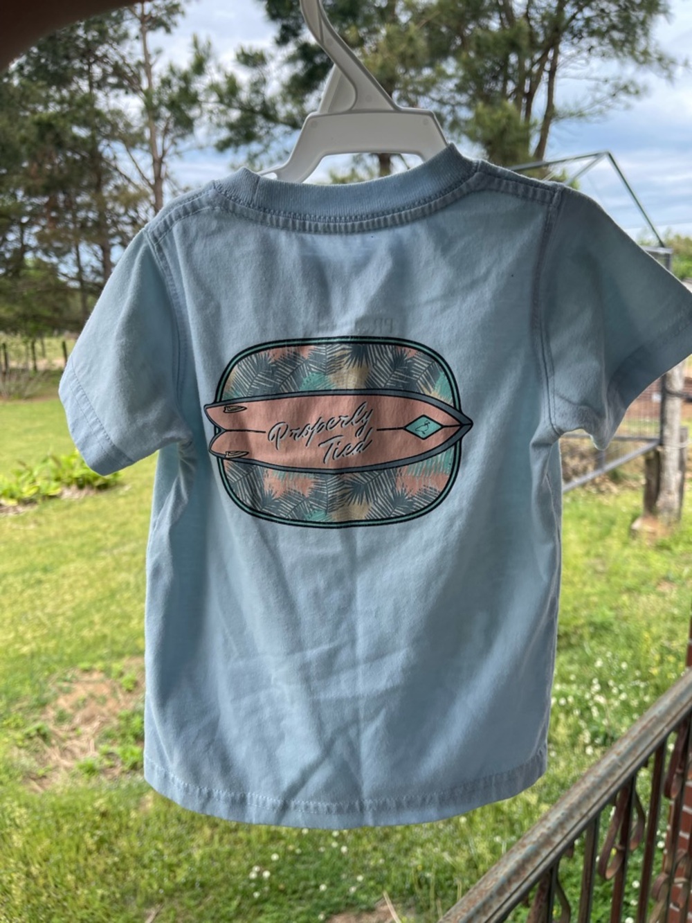 Properly tied t-shirt